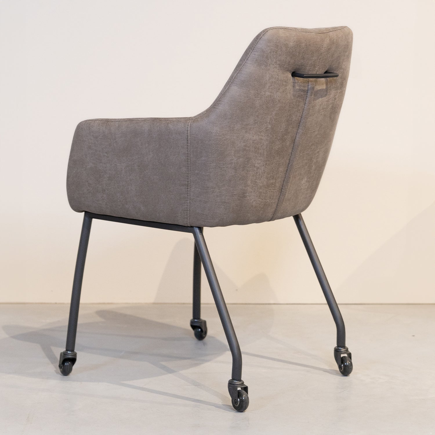 Eetkamerstoel Lenny | Taupe | Magazijn leegverkoop