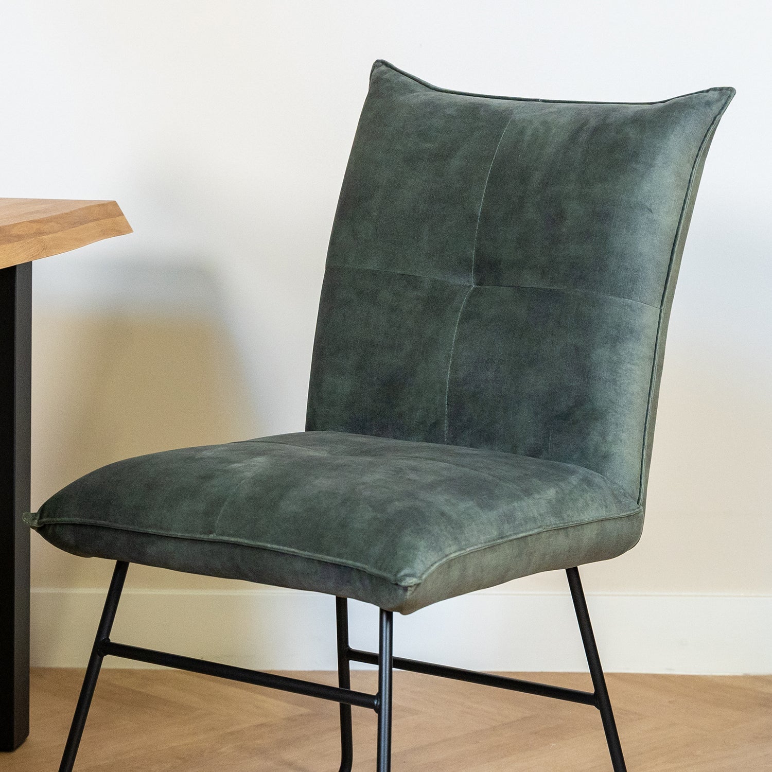 Eetkamerstoel Ivo Adore | Hunter | Magazijn leegverkoop