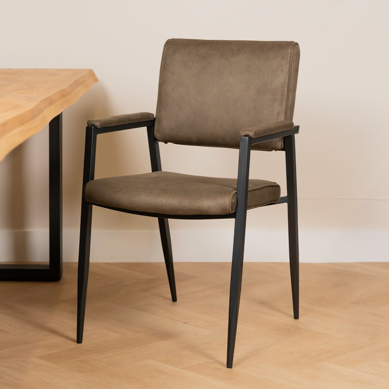 Eetkamerstoel Bodie | Army Microvezel | Magazijn leegverkoop