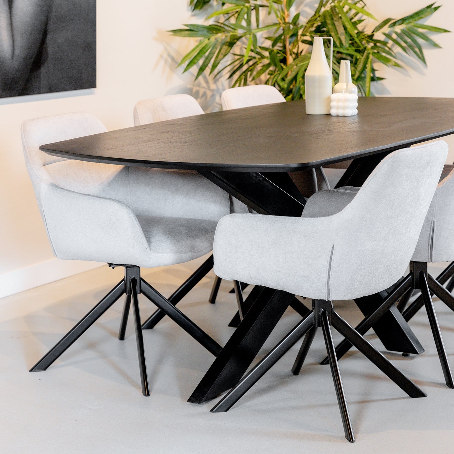 Eettafel Akagi | Deens Ovaal | Acacia Black