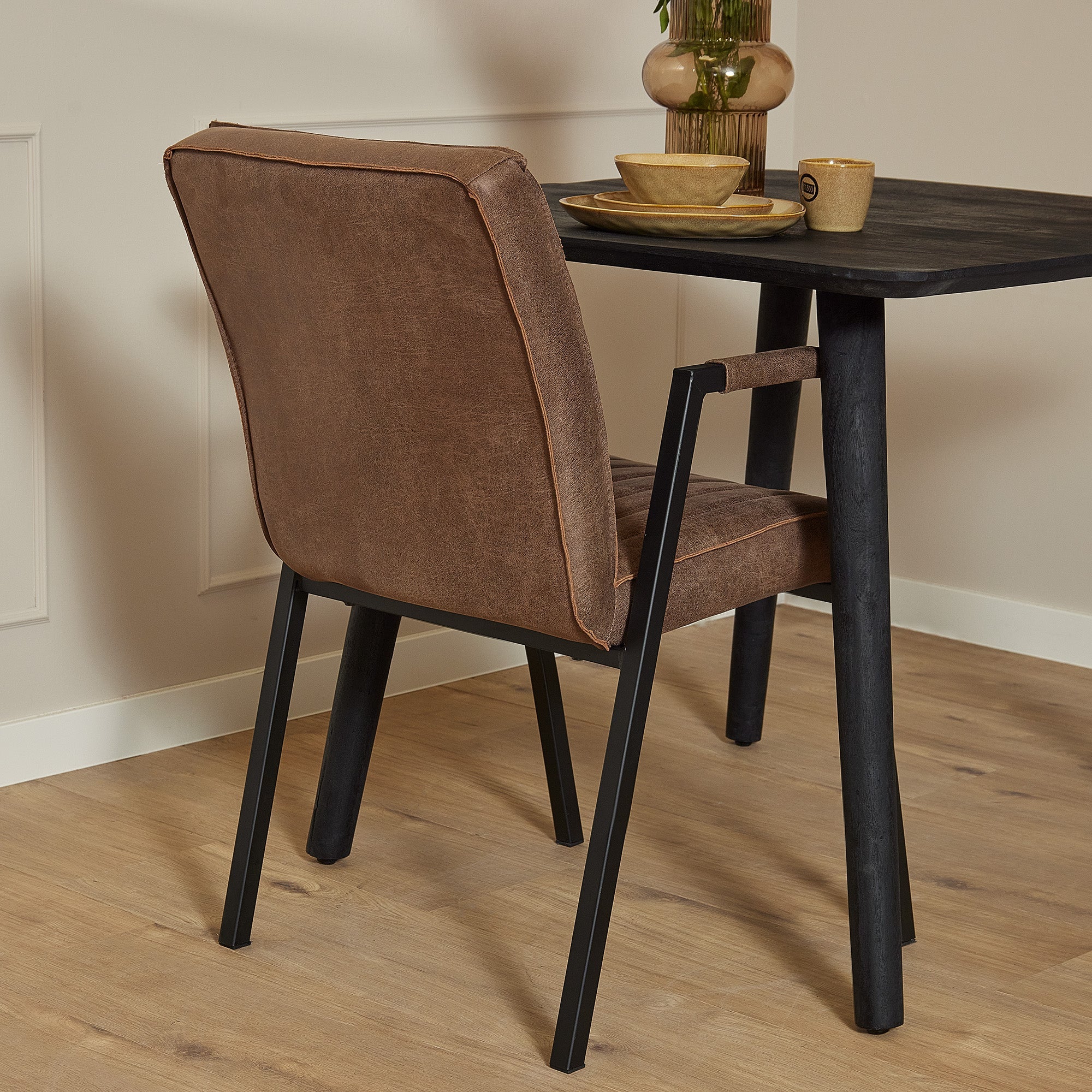 Eetkamerstoel Tivoli met arm | Brown