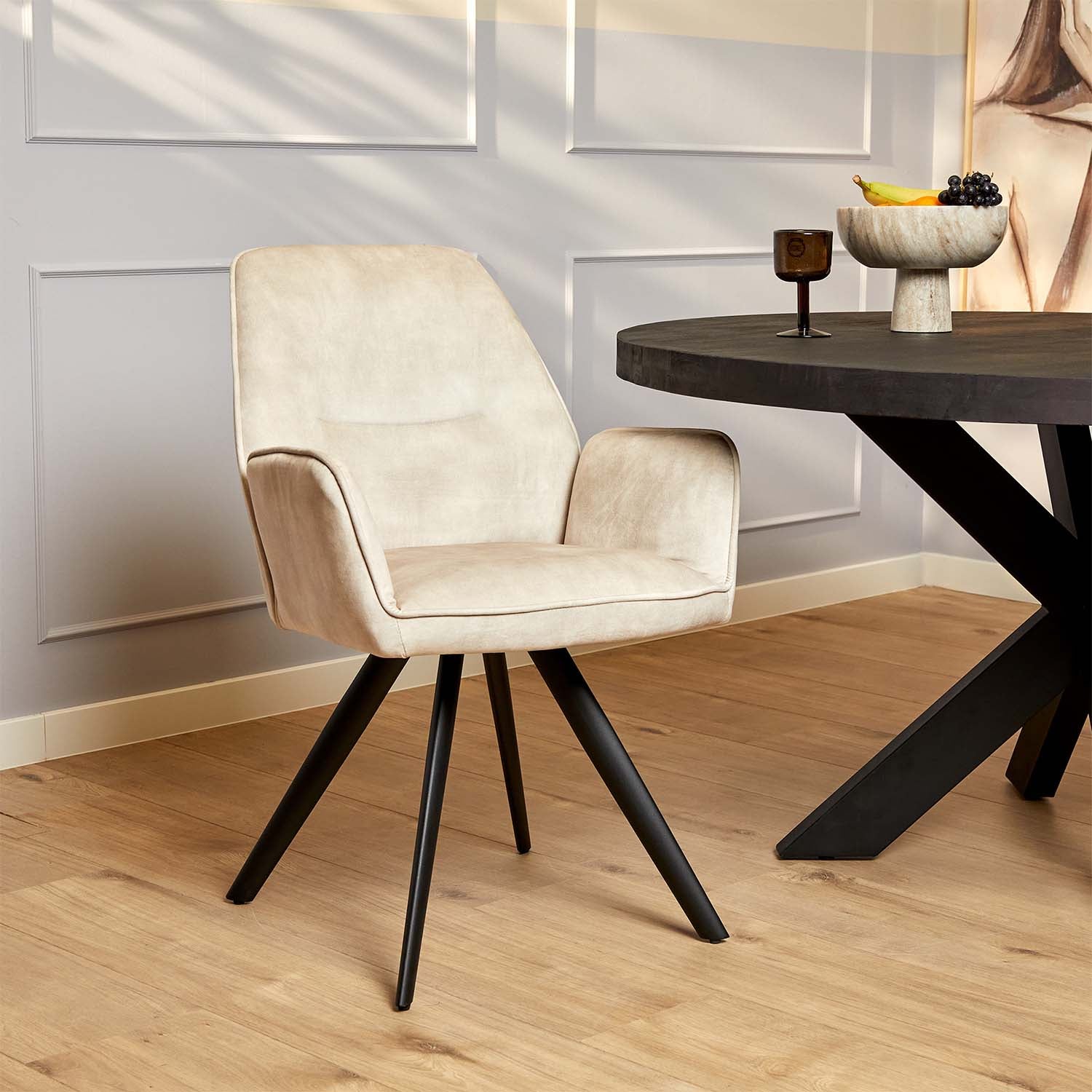 Eetkamerstoel Nova | Champagne Velvet | Magazijn leegverkoop