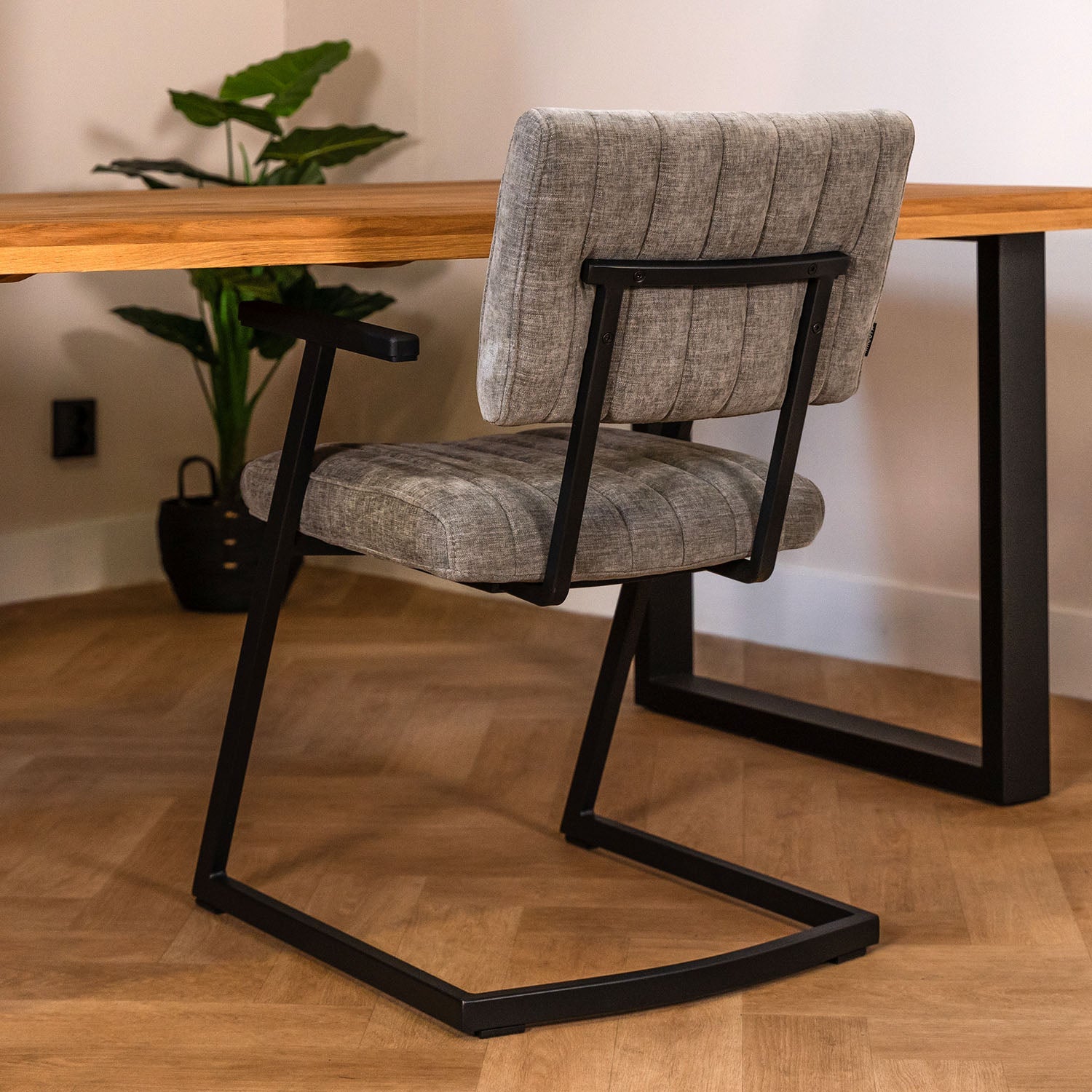 Eetkamerstoel Mats | Miami Ash | Magazijn leegverkoop