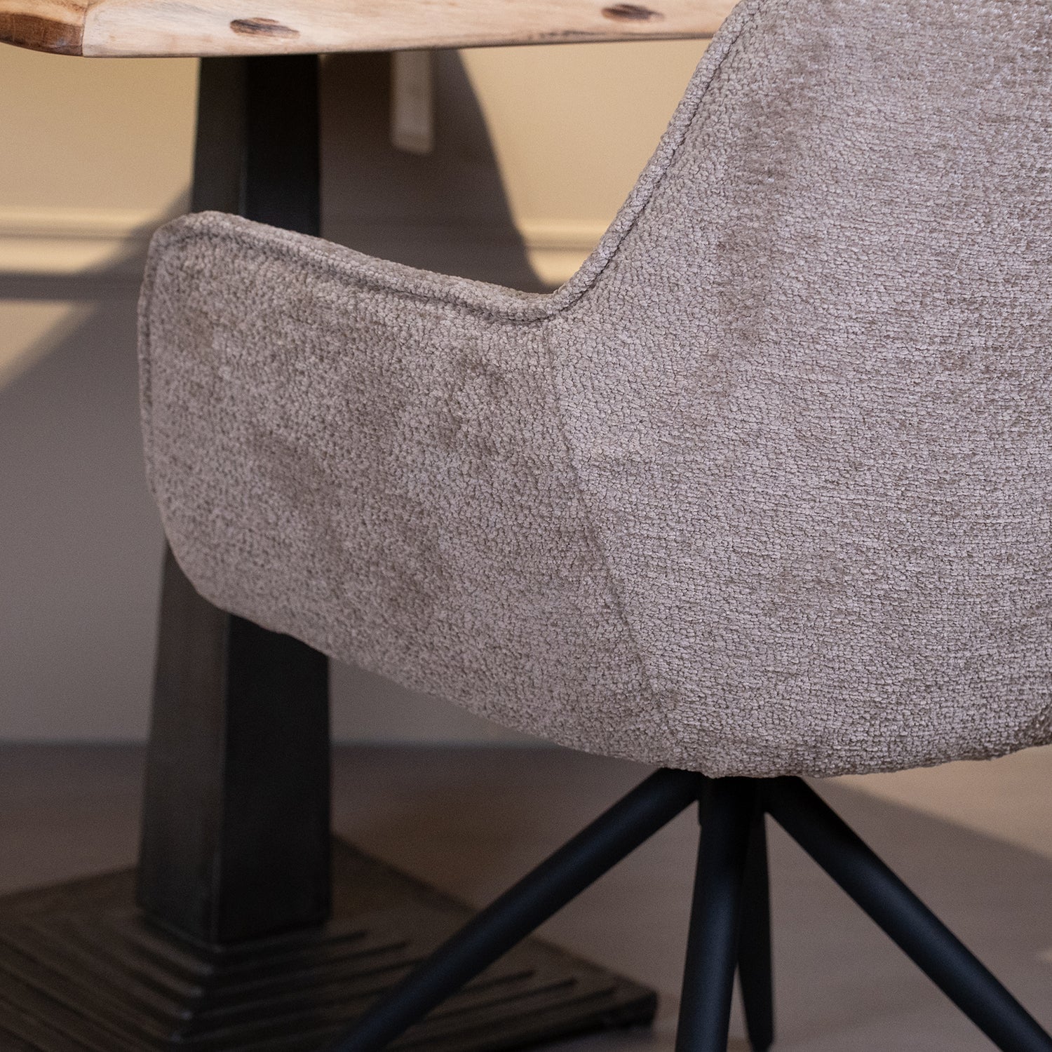 Eetkamerstoel Fondo | Taupe | Magazijn leegverkoop